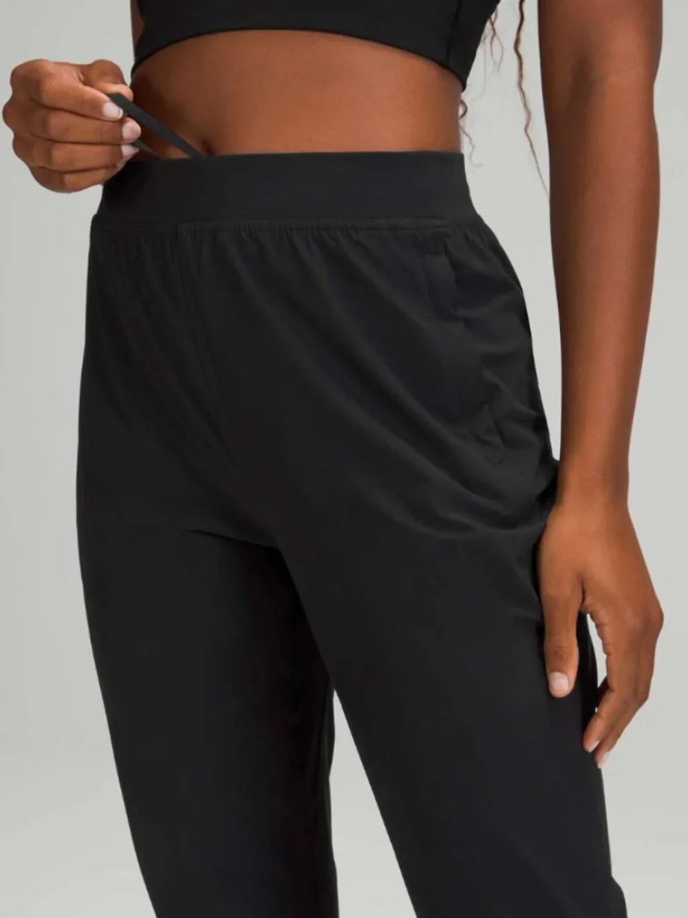 Lululemon Sz 0 Adapted State High-Rise Jogger Crop Black - Picture 3 of 5